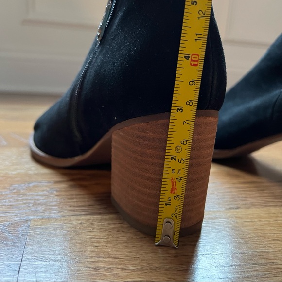 ๐ NEW - never worn - Blondo size 10 black waterproof peep toe booties - Picture 10 of 15